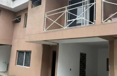 Casa com 3 quartos à venda na Rua Francisco Raksa Júnior, 220, Costeira, Araucária