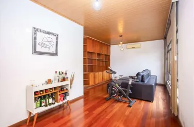 Casa com 3 quartos à venda na Rua Said Fatuch, 66, Jardim Botânico, Curitiba