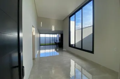 Casa a venda no bairro verde umuarama com 3 suítes e acabamento fino.