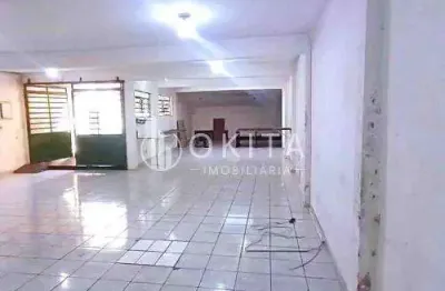 Loja / salão com 3 banheiro(s),  250m² para alugar em são paulo/são paulo