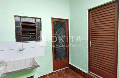 Casa com 1 quarto(s), 1 banheiro(s), 1 vaga(s),  40m² para alugar em São Paulo/São Paulo