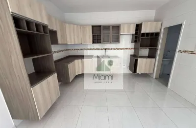 Sobrado com 3 dormitórios para alugar, 105 m² por r$ 3.719,00/mês - hauer - curitiba/pr