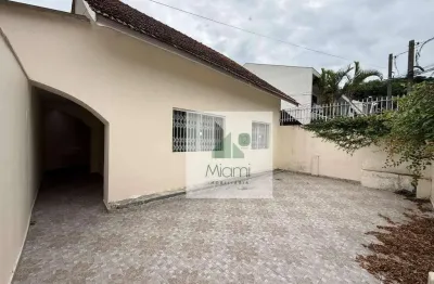 Sobrado com 3 dormitórios para alugar, 90 m² por R$ 3.600/mês - Bacacheri - Curitiba/PR