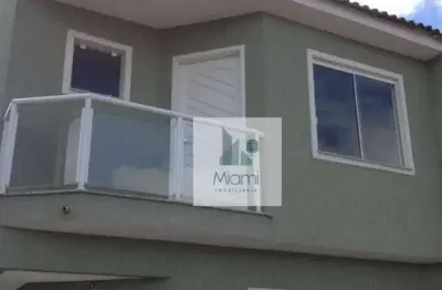 Sobrado com 3 dormitórios à venda, 148 m² por R$ 770.000,00 - Uberaba - Curitiba/PR