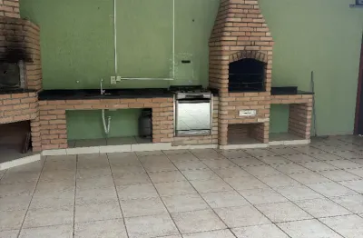 Òtima casa térrea no  jardim da saúde, 03 dormitórios, 05 vagas.