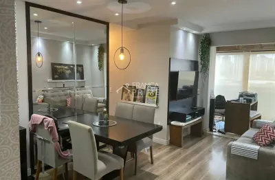 Apartamento á venda na barra funda, 2 dormitórios, 1 suíte, mobiliado, varanda, 1 vaga e 60m²