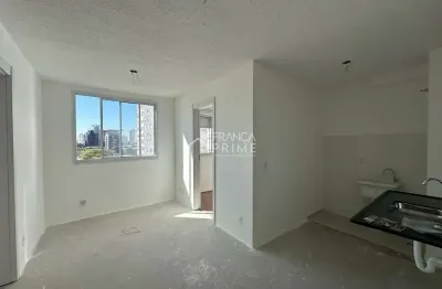 Apartamento de 37m², 2 dormitórios, armários planejados, cooktop, forno, sacada, vaga de garagem.