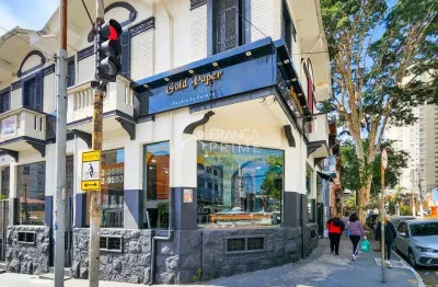 Imóvel vila romana de construção histórica em frente ao sacolão lapa.