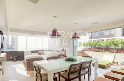 Cobertura à venda em pinheiros sp 176m², 2 suítes, 2 vagas, reformada e com terraço panorâmico