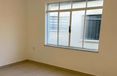 Apartamento 110 m² 3 quartos 2 banheiros e sacada em perdizes