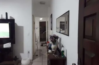 Sobrado localizado em pirituba 2 dormitórios piso madeira, cozinha grande com armários planejados.