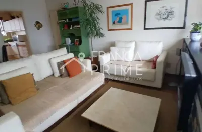 Seu novo refúgio no Alto da Lapa. Apartamento espaçoso com 104m² de área útil, perfeito para que