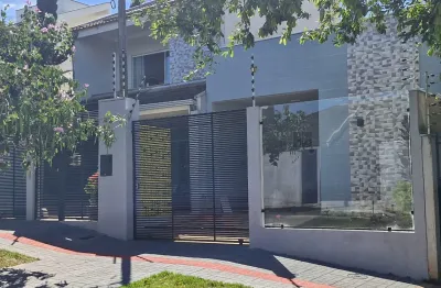 Ótimo sobrado jd itália na parte alta do jardim próximo a comercio escolas.