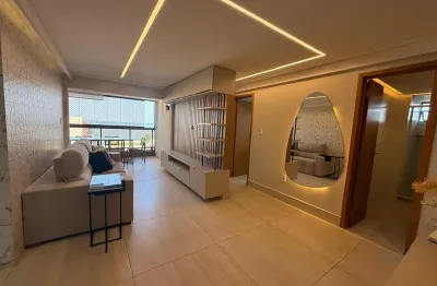 Oportunidade premium na argemiro: 3 suítes e a pouco passos do mar