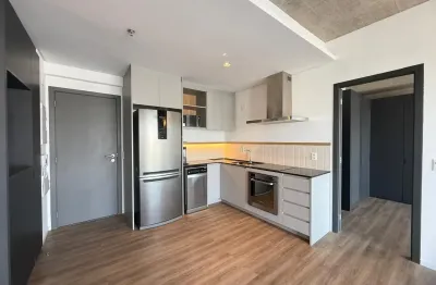 Apartamento (semi mobiliado) com 93m2 com 2 dormitórios (suíte) em pinheiros - são paulo - sp