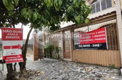 Casa duplex na major gabriel em frente a uea de direito/ 298m²