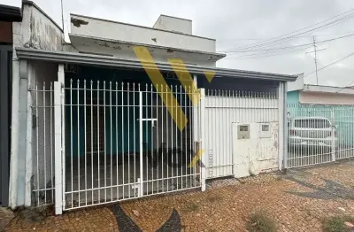 Casa comercial ou residencial para locação cidade jardim: 3 salas, 2 banheiros, 1 vaga coberta!