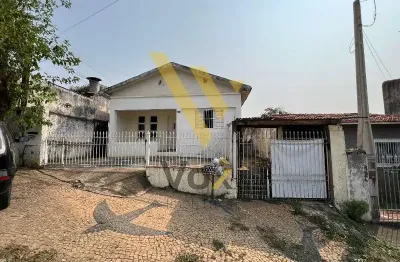 Imperdível oportunidade: casa à venda no jardim miranda, com 3 quartos, 1 sala, 1 banheiro e casa de fundos com acesso separado!