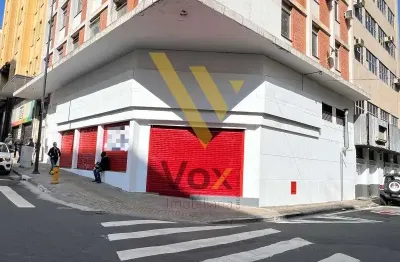Salão comercial de alto padrão no centro de campinas-sp: 4 salas, 4 banheiros, 247,05m² de área. venha conferir!