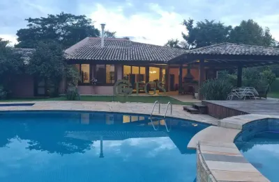 Casa c/ 5 suítes em terreno de 3683m² c/ vista p/represa no veleiros de ibiúna