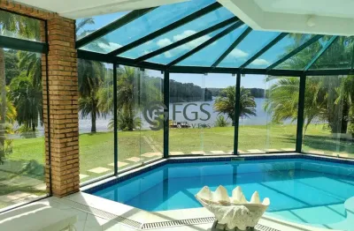 Exuberante casa na represa com 5 suítes no condomínio porto de ibiúna-sp