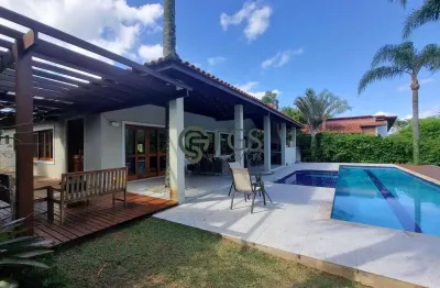 Casa com 4 suítes no condomínio porto de ibiúna próxima às áreas de lazer