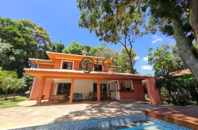 Casa aconchegante c/ 4 quartos em meio à natureza no condomínio veleiros de ibiú