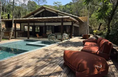 Casa nova em cond. fechado de lazer na represa, em meio a mata atlântica.