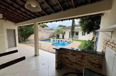 Casa ampla para locação com piscina e churrasqueira na vila nova