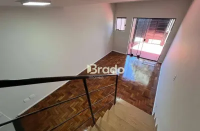 Casa com 2 quartos para alugar na Rua Benedito Lima Siqueira, Jardim das Nações, Maringá