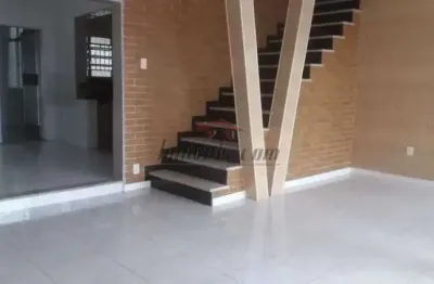 Casa em condomínio fechado com 4 quartos à venda na avenida geremário dantas, 1419, freguesia (jacarepaguá), rio de janeiro, 206 m2 por r$ 620.000