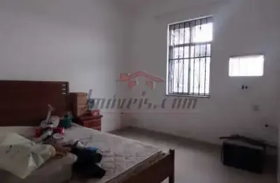 Casa com 2 quartos à venda na rua caçu, 97, taquara, rio de janeiro, 50 m2 por r$ 215.000