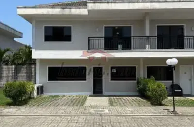 Casa em condomínio fechado com 3 quartos à venda na rua manhuaçu, 599, vargem grande, rio de janeiro, 200 m2 por r$ 690.000