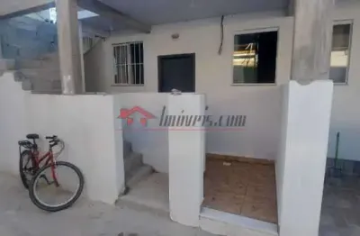 Casa com 1 quarto à venda na estrada pau-ferro, 329, pechincha, rio de janeiro, 40 m2 por r$ 110.000