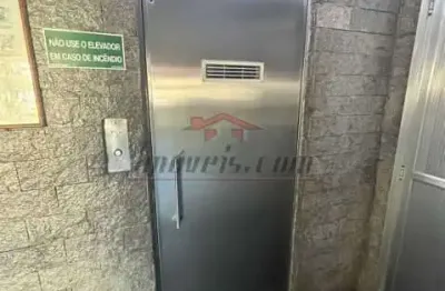 Apartamento com 2 quartos para alugar na rua boiaca, 227, bento ribeiro, rio de janeiro, 52 m2 por r$ 1.200