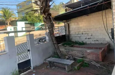 Casa com 2 quartos à venda na rua antônio de sá, 233, cavalcanti, rio de janeiro, 180 m2 por r$ 400.000