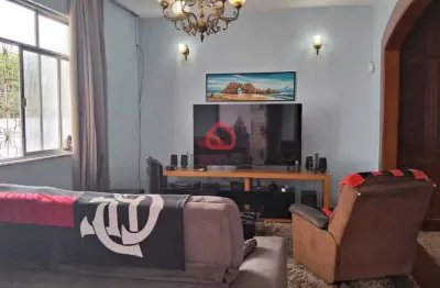 Casa com 4 quartos à venda na rua das rosas, 1171, vila valqueire, rio de janeiro, 225 m2 por r$ 680.000