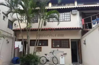 Casa com 3 quartos à venda na rua senador rui carneiro, 441, recreio dos bandeirantes, rio de janeiro, 200 m2 por r$ 990.000