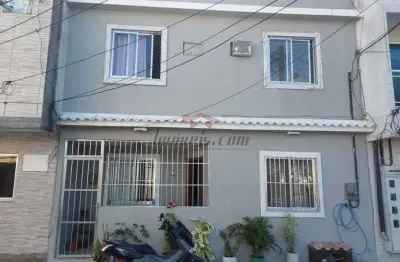 Casa com 3 quartos à venda na rua guilherme veloso, 346, praça seca, rio de janeiro, 168 m2 por r$ 220.000