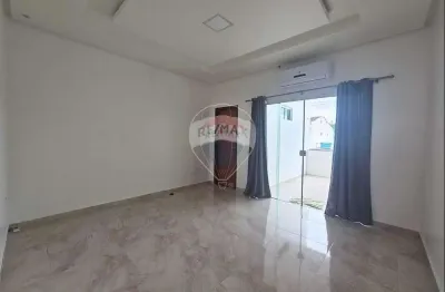 Casa bairro flores, duplex com 2 suítes e 01 vaga de garagem