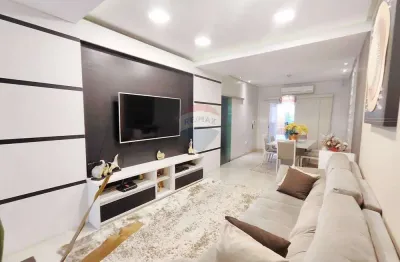 Vendo casa com 4 quartos, sendo 3 boas suítes, residencial joaquim ribeiro, aleixo.