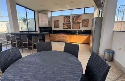 Luxo e exclusividade: apartamento amplo com 295m² com 5 suítes no coração do centro da cidade