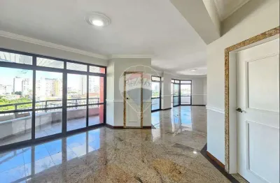 Apartamento amplo com 295m² com 5 suítes no centro da cidade - 1 por andar