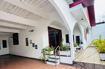 Casa planalto ao lado do crm - 3 quartos sendo 2 suites e edícula  - conjunto canaã