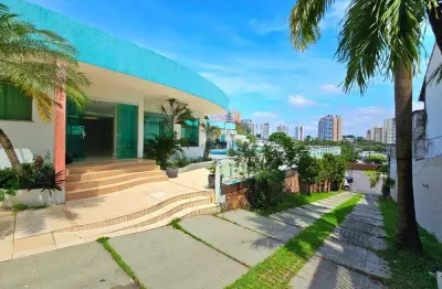 Casa incrível no condomínio jardim itaoca, área de lazer ampla