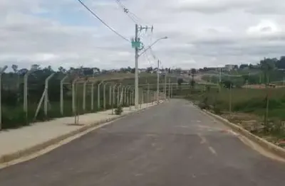 Lote em excelente condomínio, tranquilo, seguro e bem localizado
