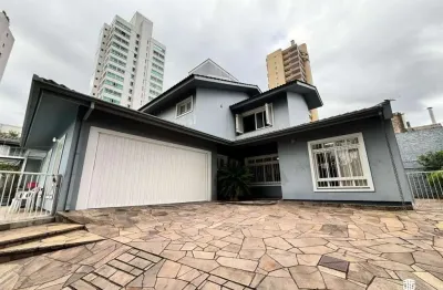 Casa a pouco metros da maurício cardoso à venda no bairro boa vista, em novo hamburgo!