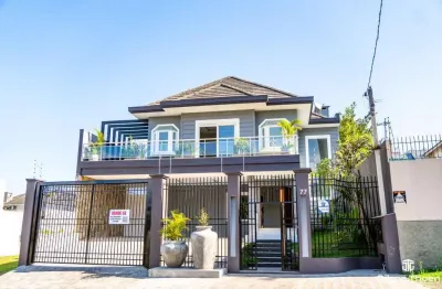 Casa charmosa e totalmente reformada à venda no bairro jardim mauá, próxima a maurício cardoso!