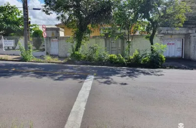 Casa ampla disponível tanto para locação quanto venda no bairro canudos, em novo hamburgo!