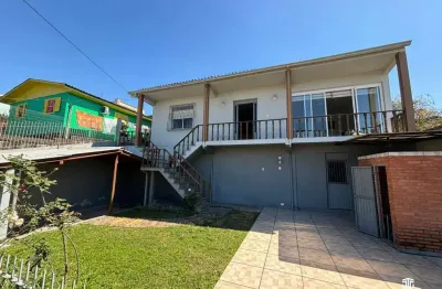 Casa recém-reformada no bairro canudos, em novo hamburgo! pronta para morar, é só comprar e se mudar!